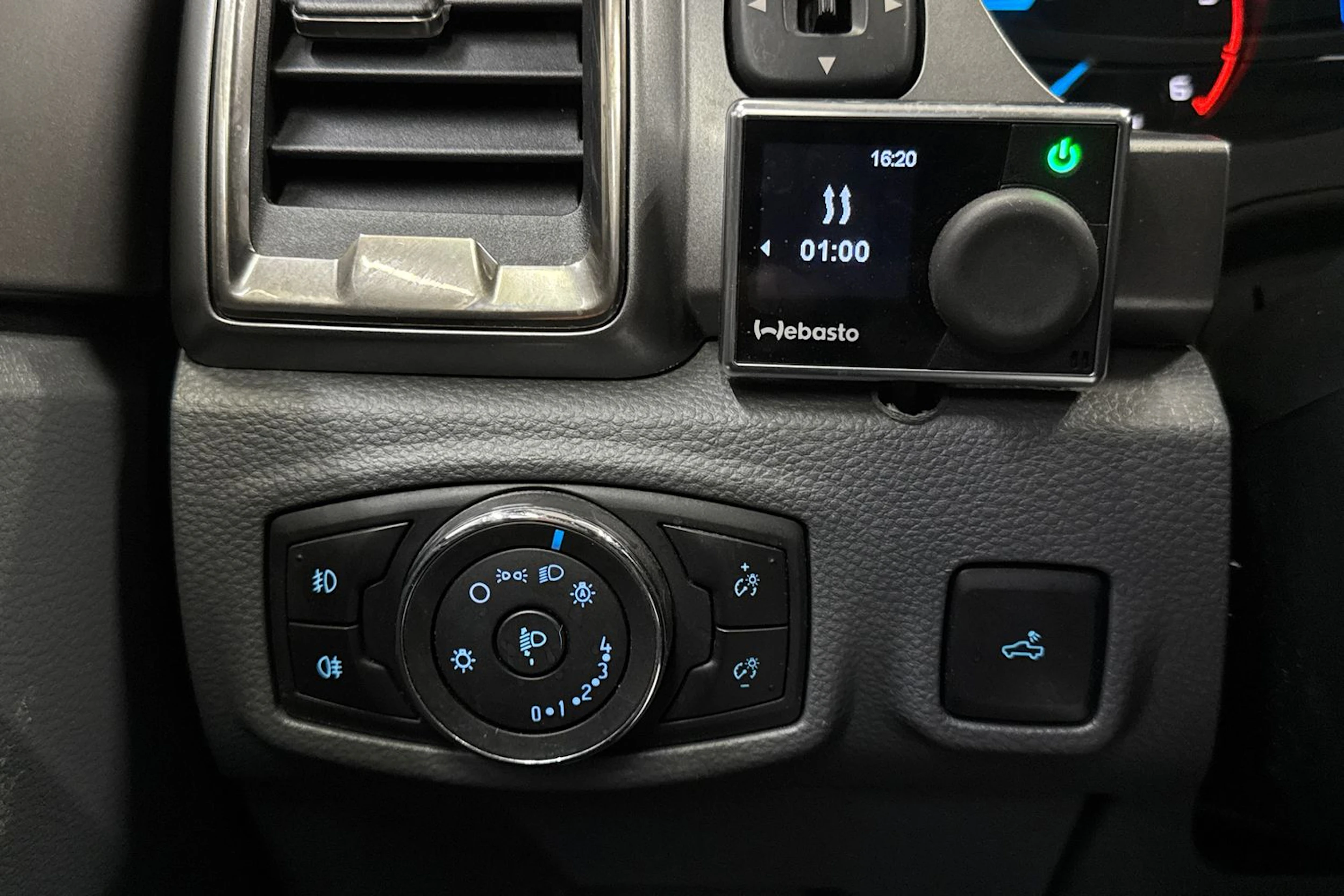 harmaa Ford Ranger 2016 kuva 15.