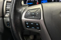 harmaa Ford Ranger 2016 kuva 16.