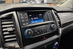 harmaa Ford Ranger 2016 kuva 18.