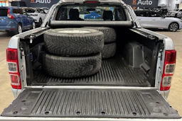 harmaa Ford Ranger 2016 kuva 23.