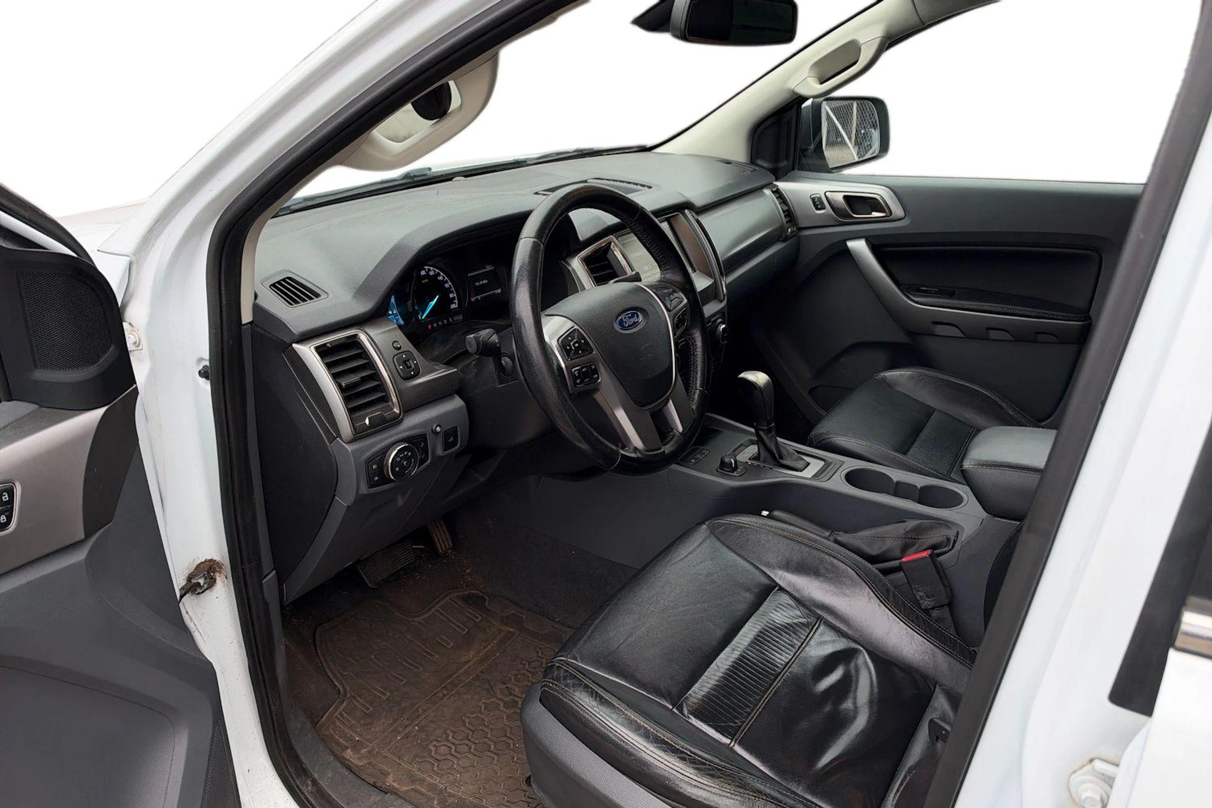 valkoinen Ford Ranger 2016 kuva 3.