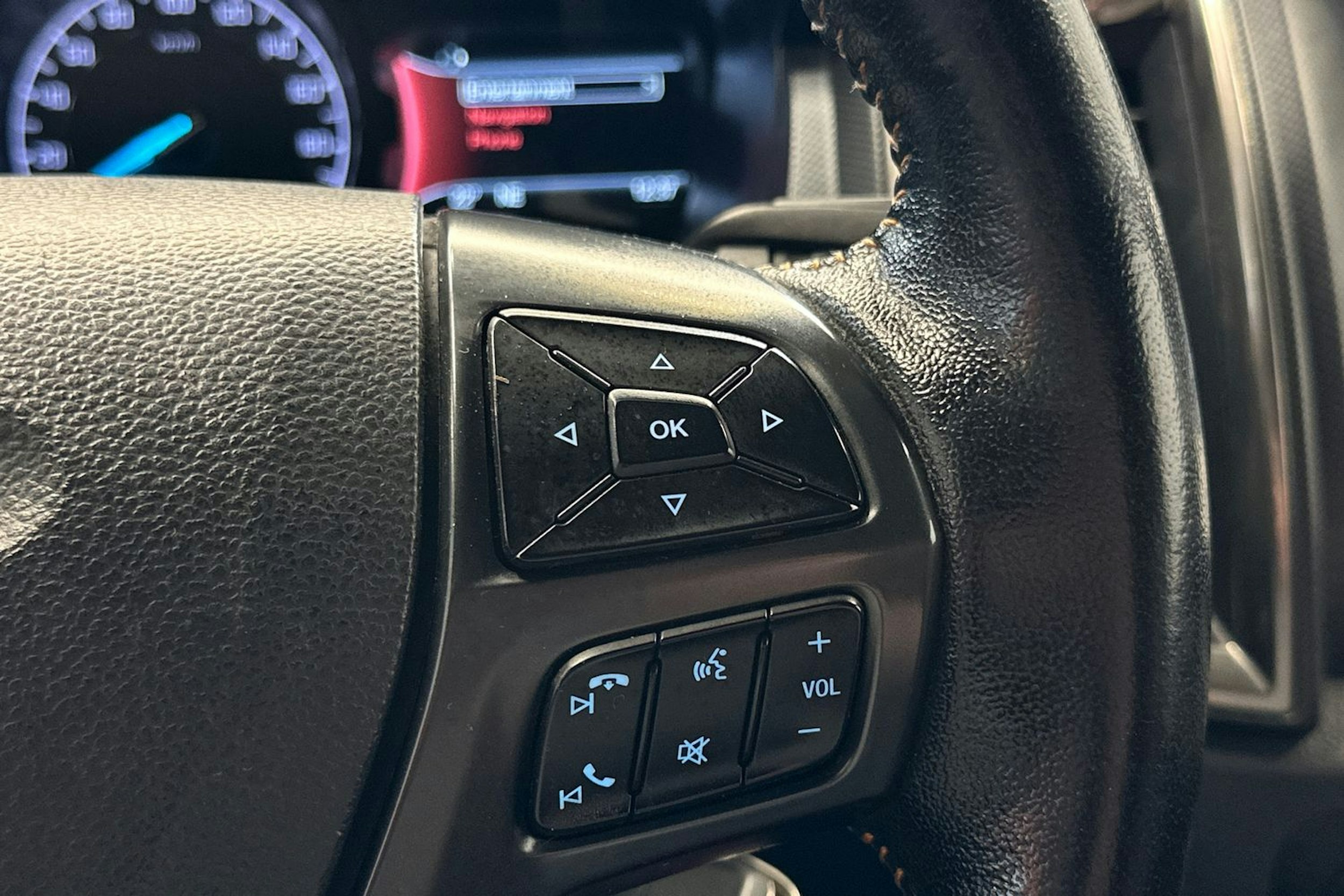 valkoinen Ford Ranger 2016 kuva 14.