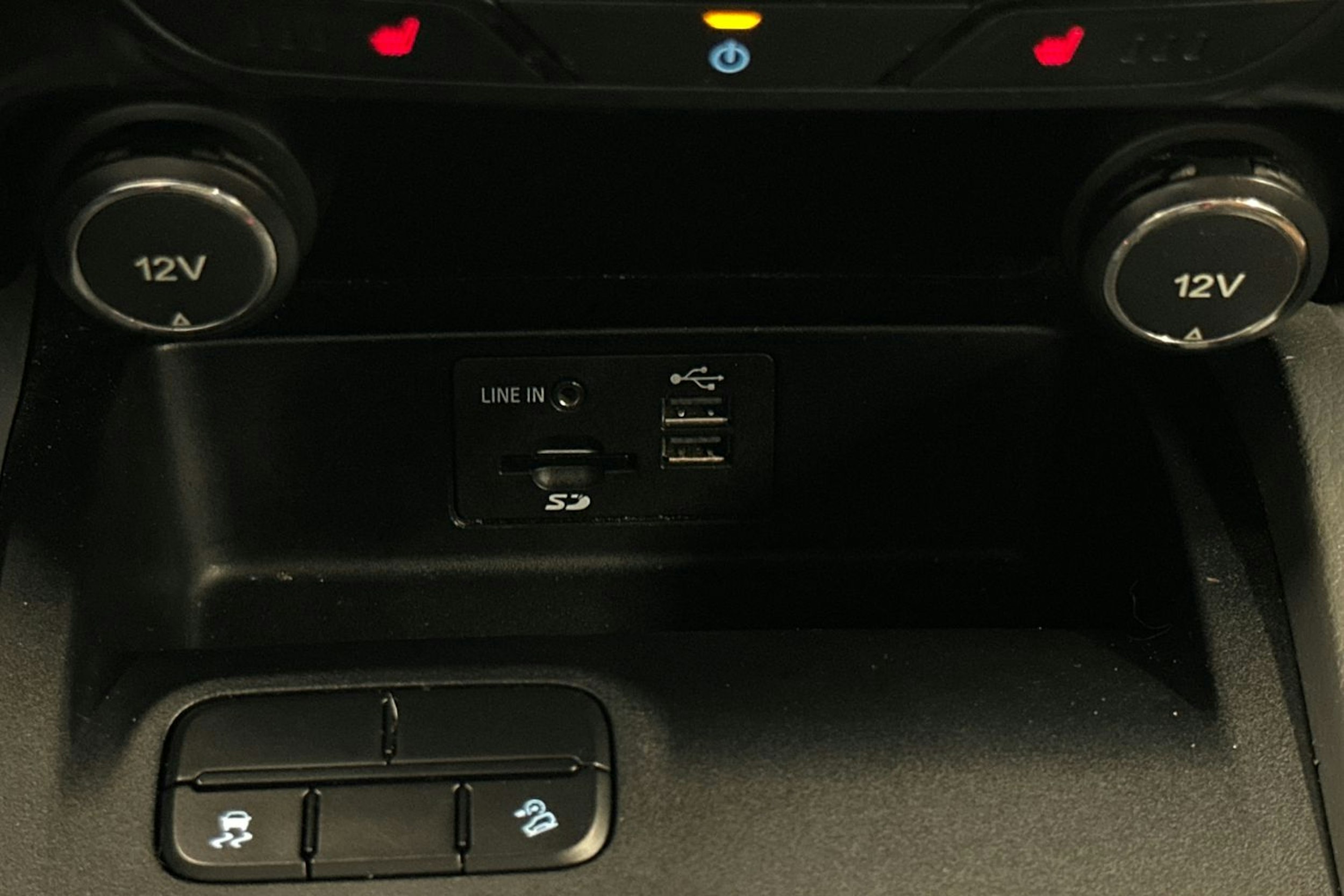 valkoinen Ford Ranger 2016 kuva 15.