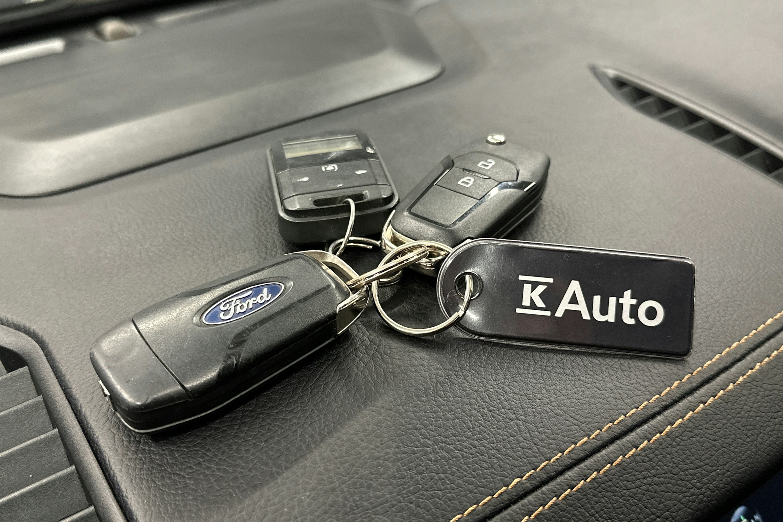 valkoinen Ford Ranger 2016 kuva 24.