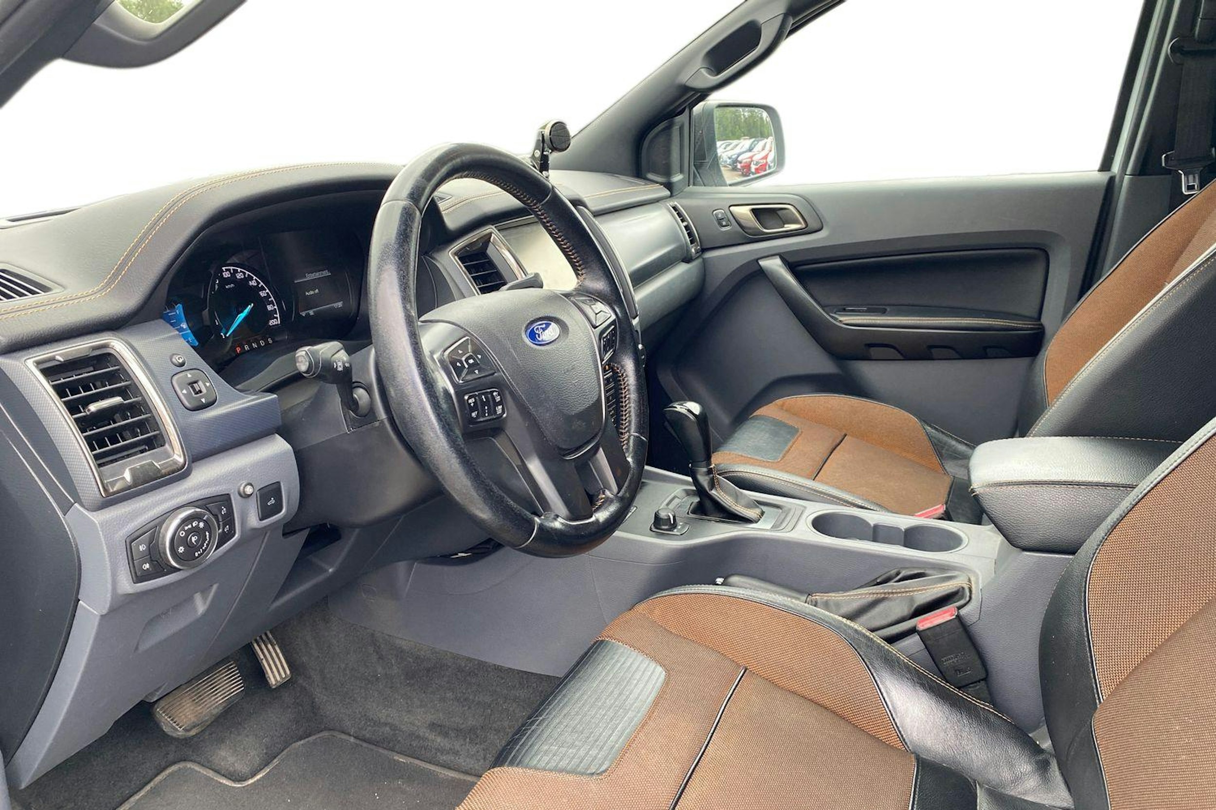 valkoinen Ford Ranger 2016 kuva 3.