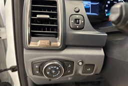 valkoinen Ford Ranger 2016 kuva 8.