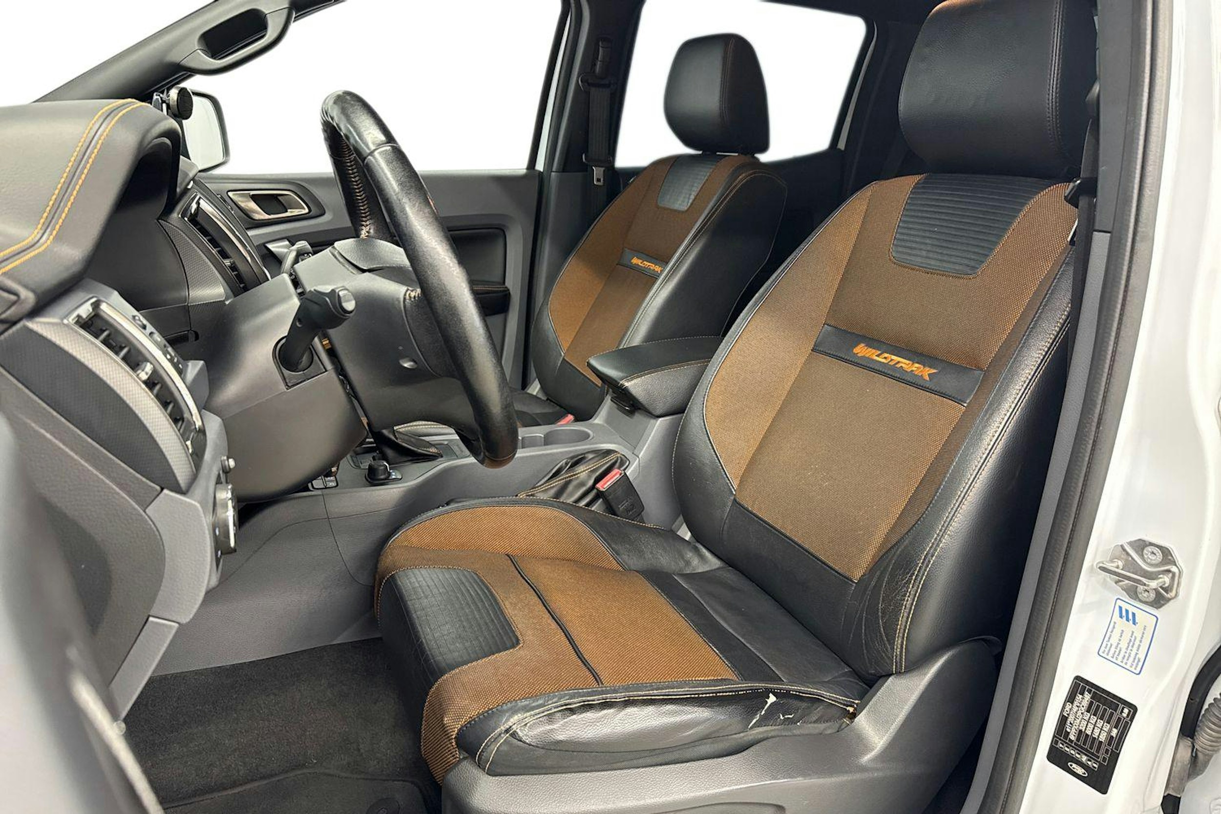 valkoinen Ford Ranger 2016 kuva 9.