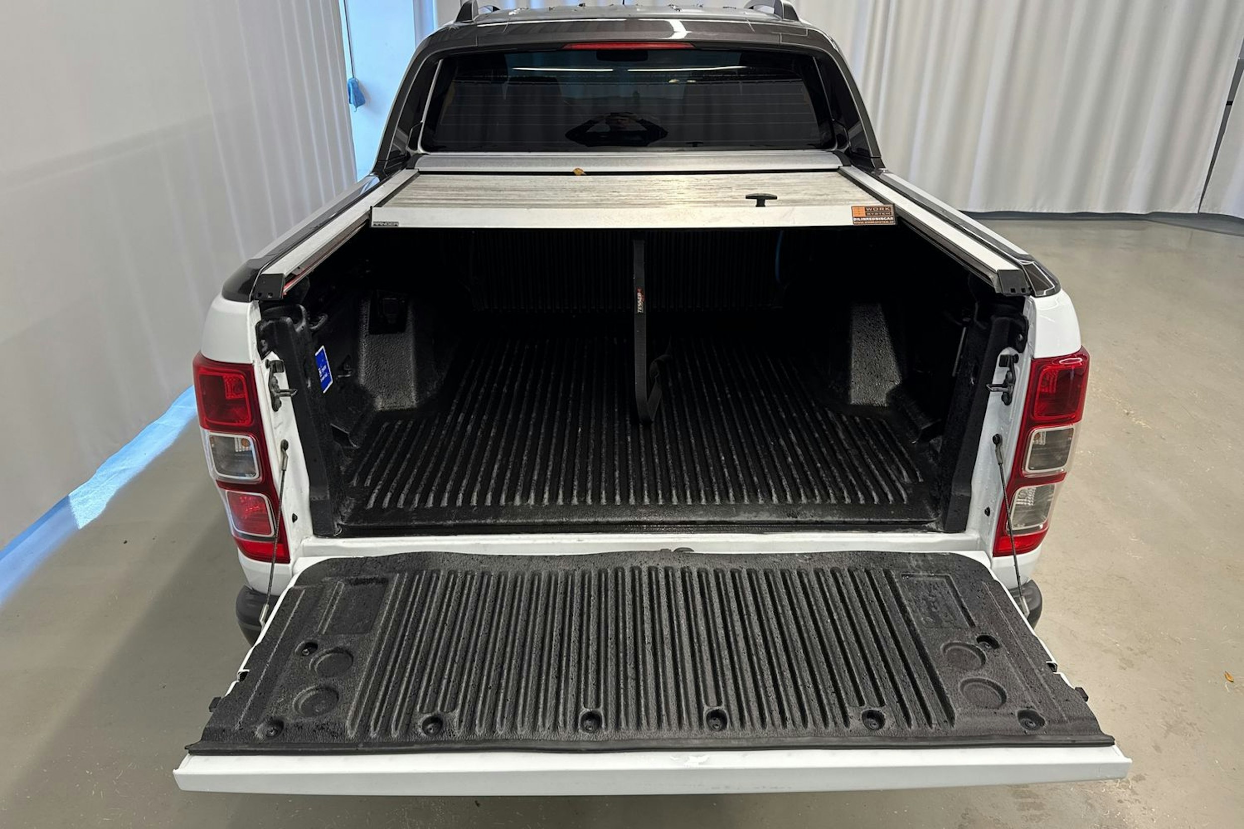 valkoinen Ford Ranger 2016 kuva 24.