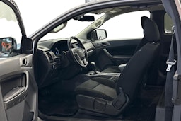 harmaa Ford Ranger 2016 kuva 6.