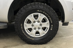 harmaa Ford Ranger 2016 kuva 9.