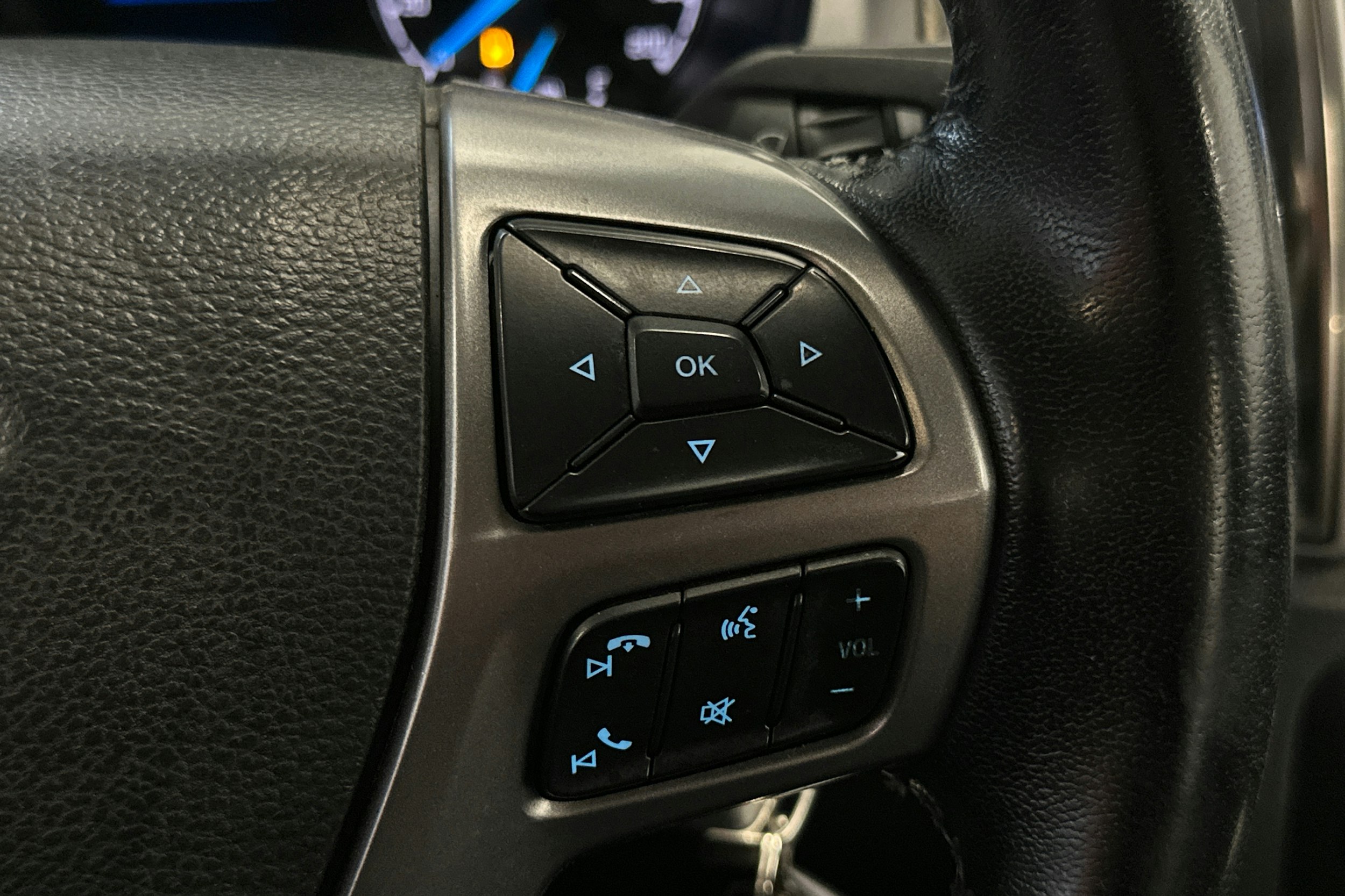 harmaa Ford Ranger 2016 kuva 16.