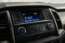 harmaa Ford Ranger 2016 kuva 17.