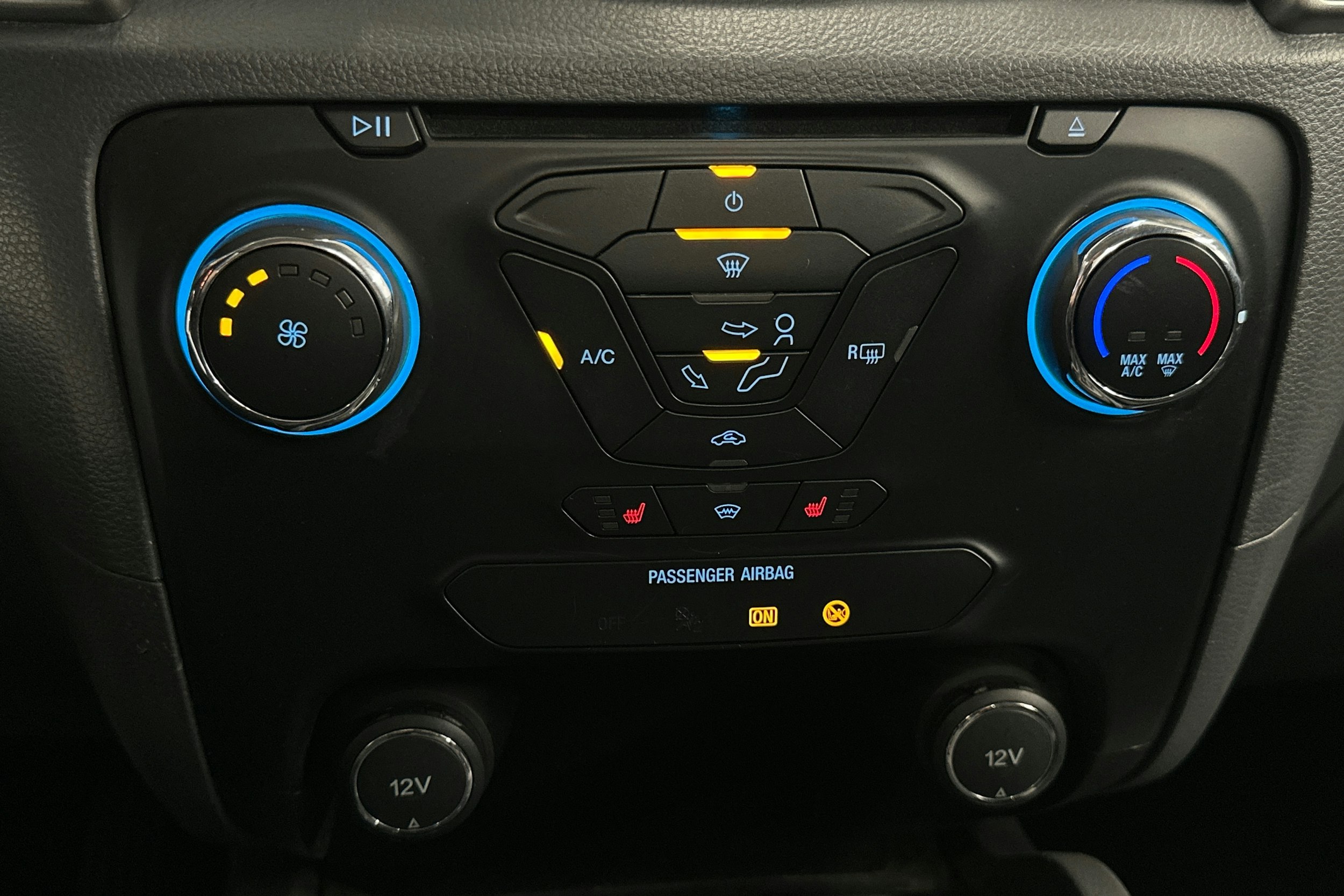 harmaa Ford Ranger 2016 kuva 18.