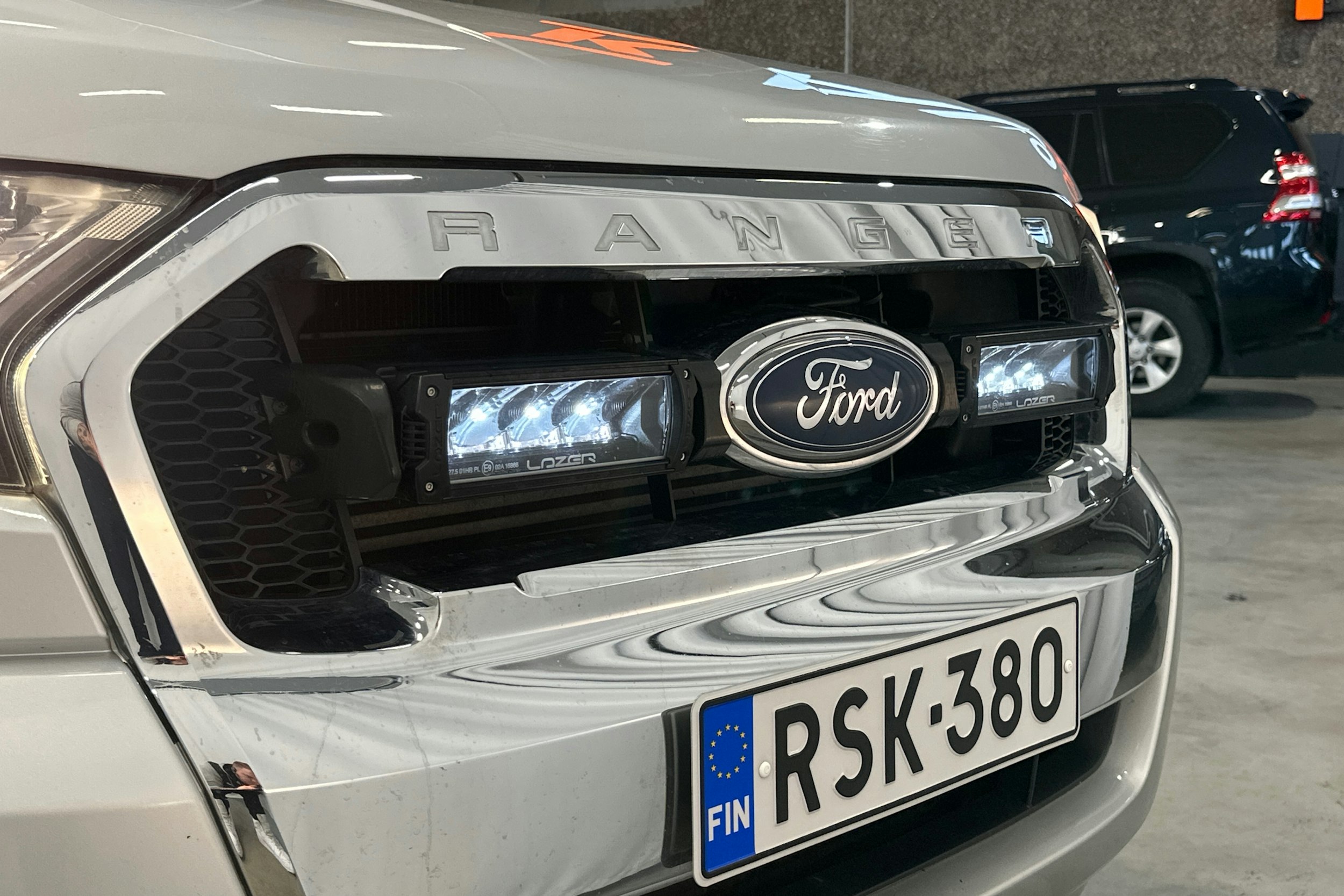 harmaa Ford Ranger 2016 kuva 22.