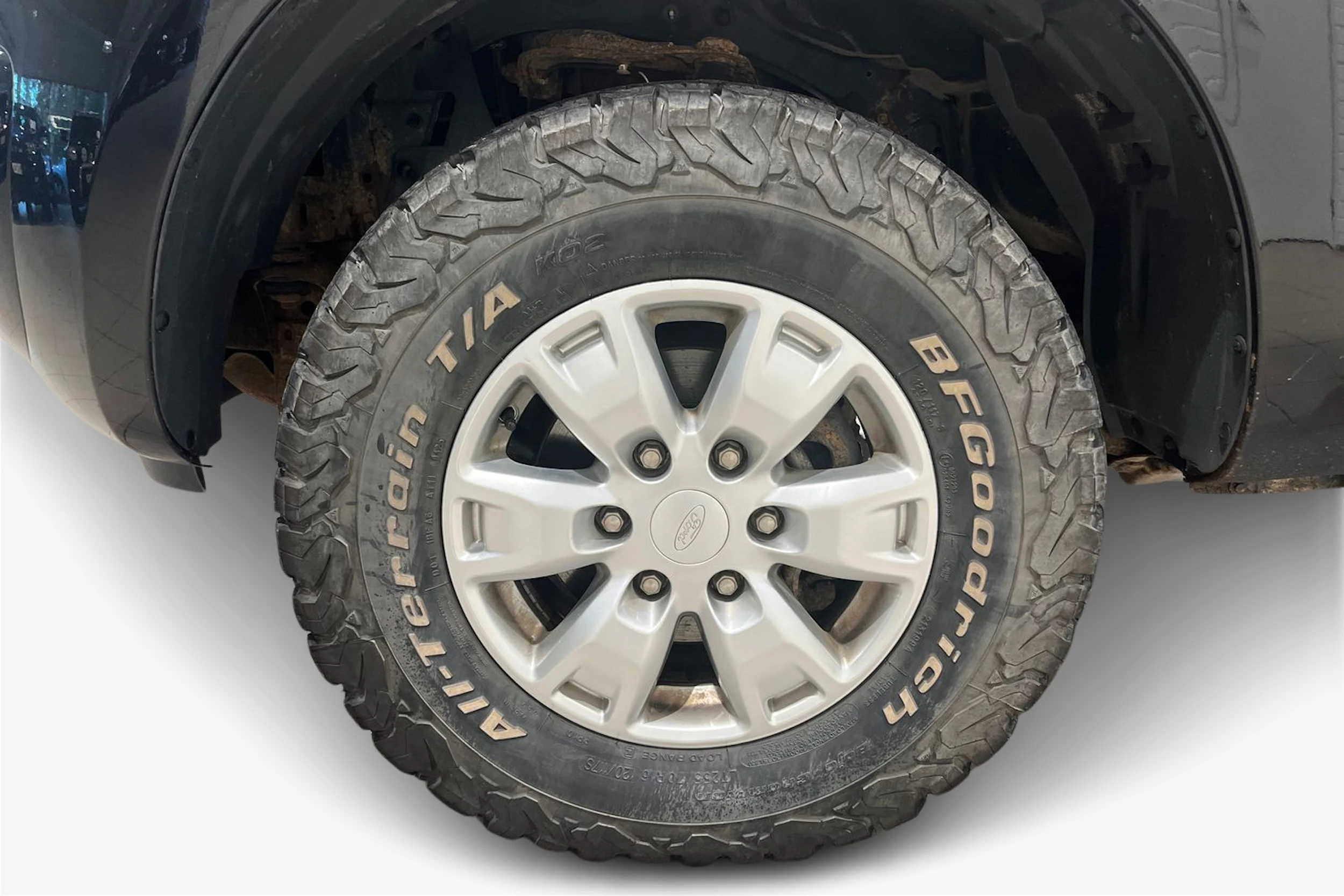 musta Ford Ranger 2016 kuva 12.