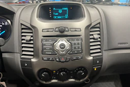 musta Ford Ranger 2016 kuva 13.