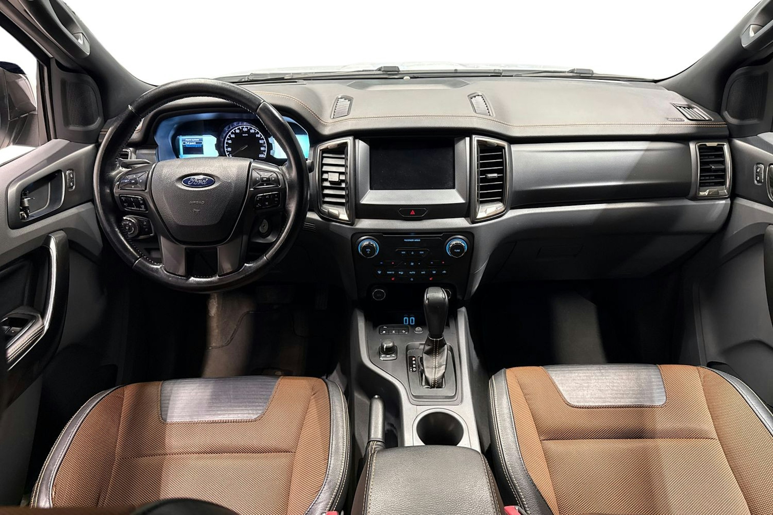 valkoinen Ford Ranger 2017 kuva 9.