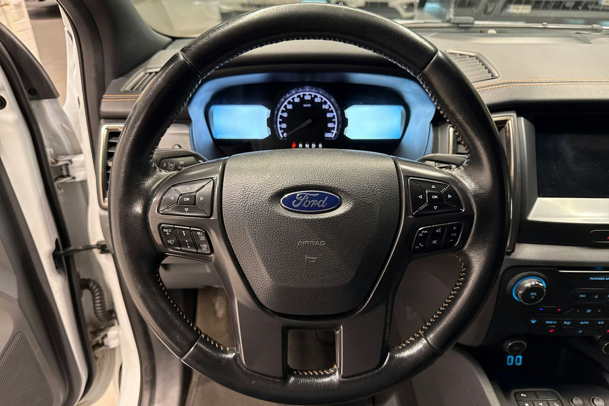 valkoinen Ford Ranger 2017 kuva 16.