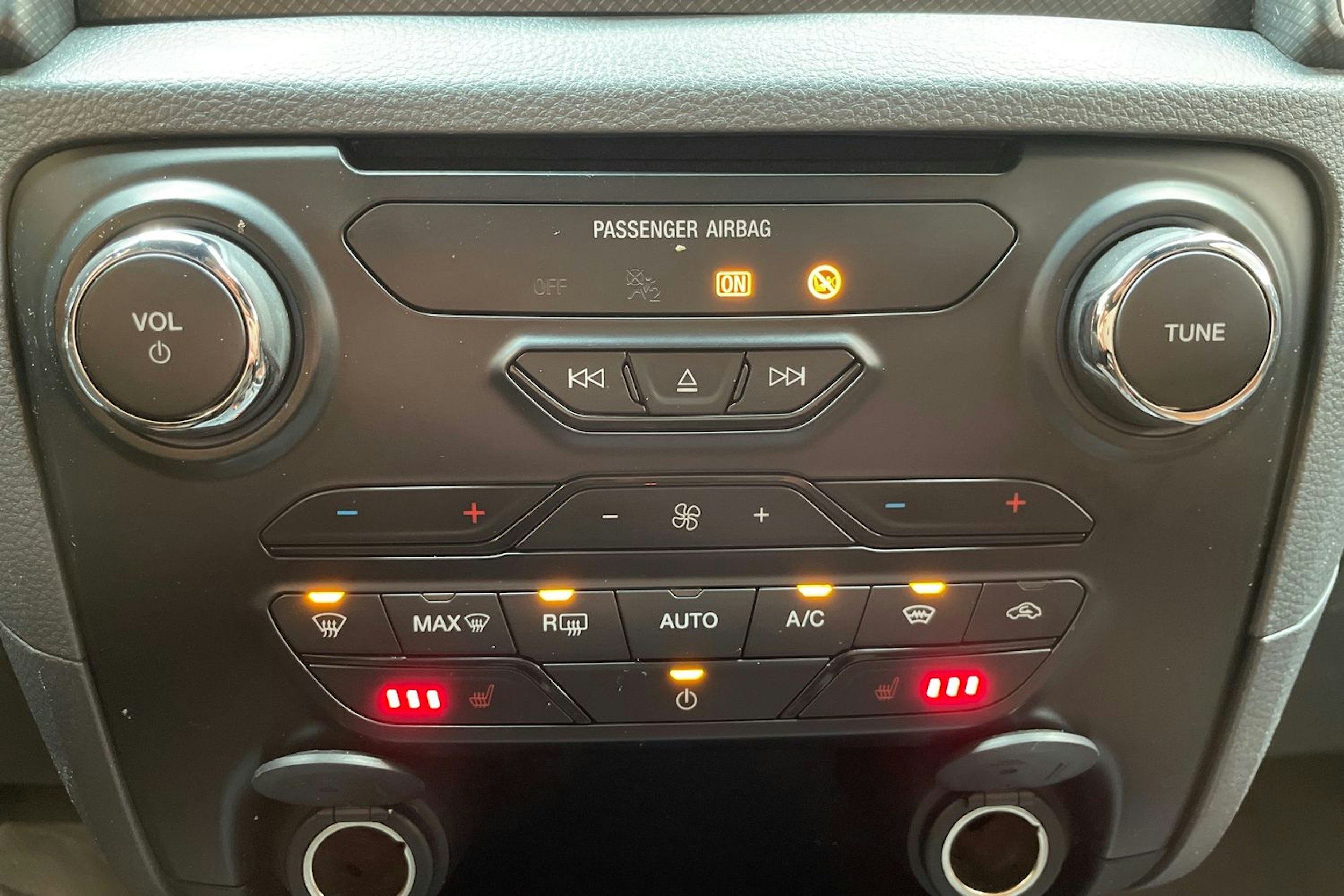harmaa Ford Ranger 2017 kuva 21.