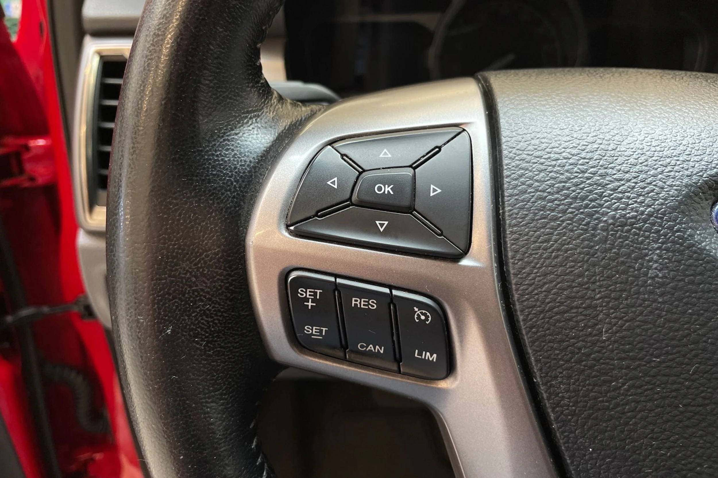 punainen Ford Ranger 2017 kuva 17.