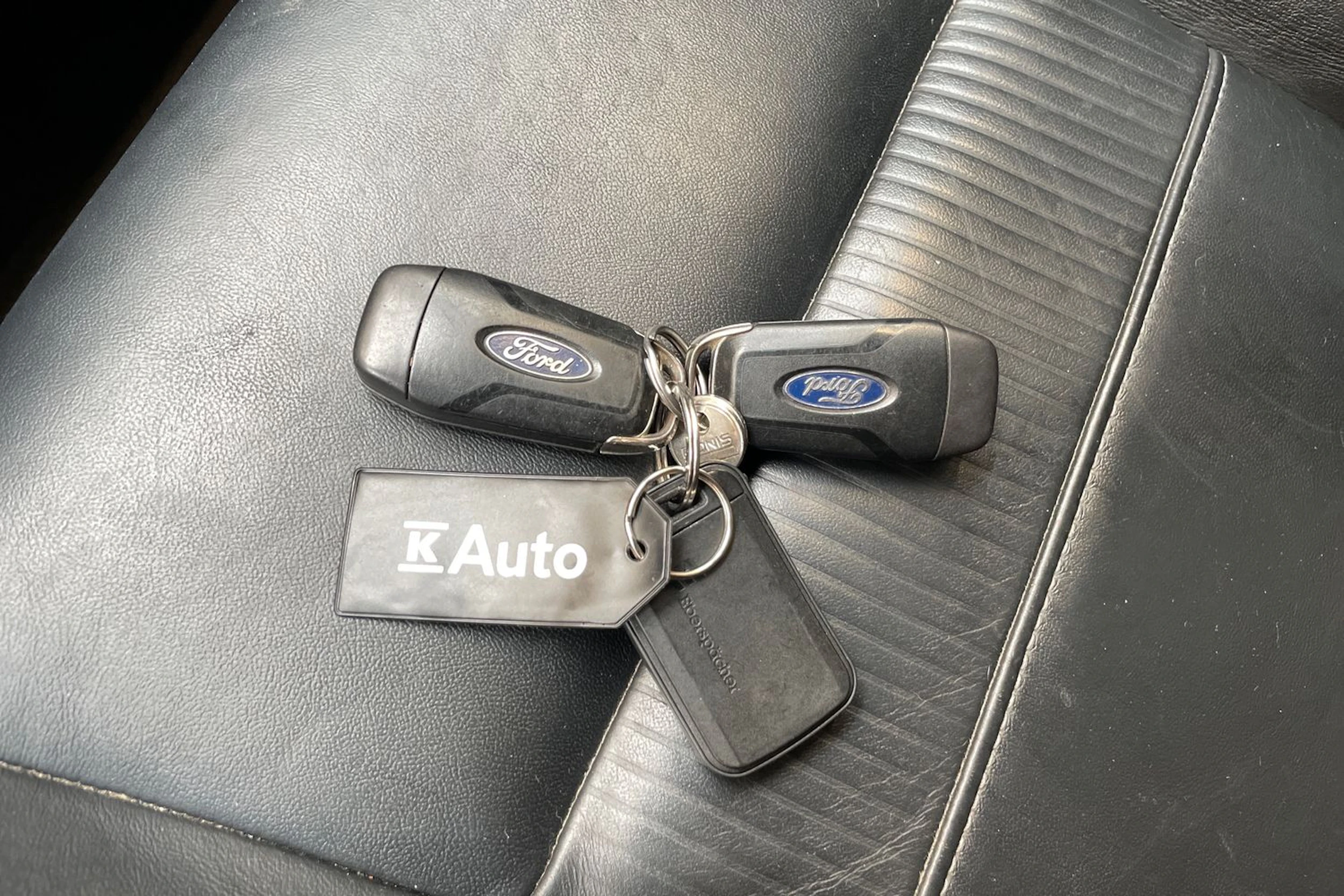 punainen Ford Ranger 2017 kuva 31.