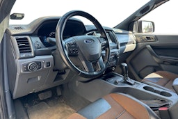 harmaa Ford Ranger 2017 kuva 3.