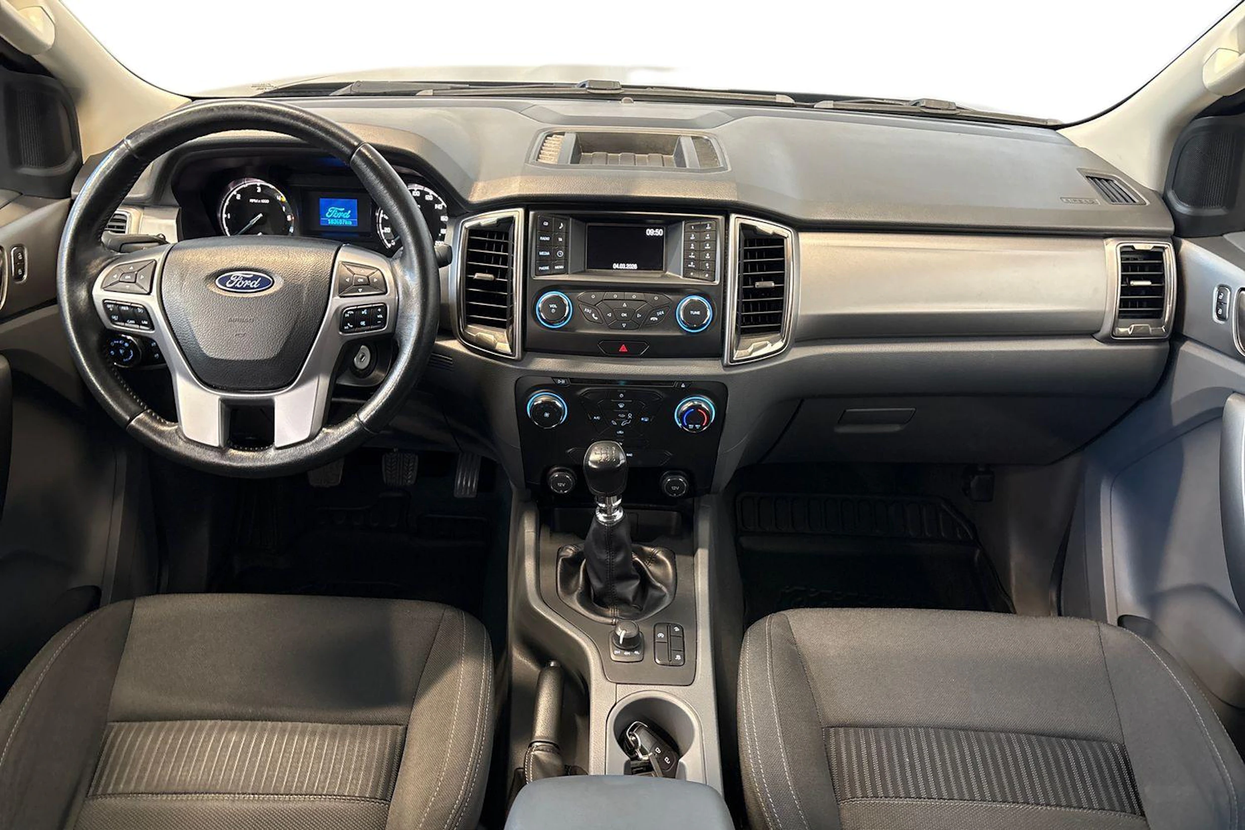 musta Ford Ranger 2017 kuva 9.