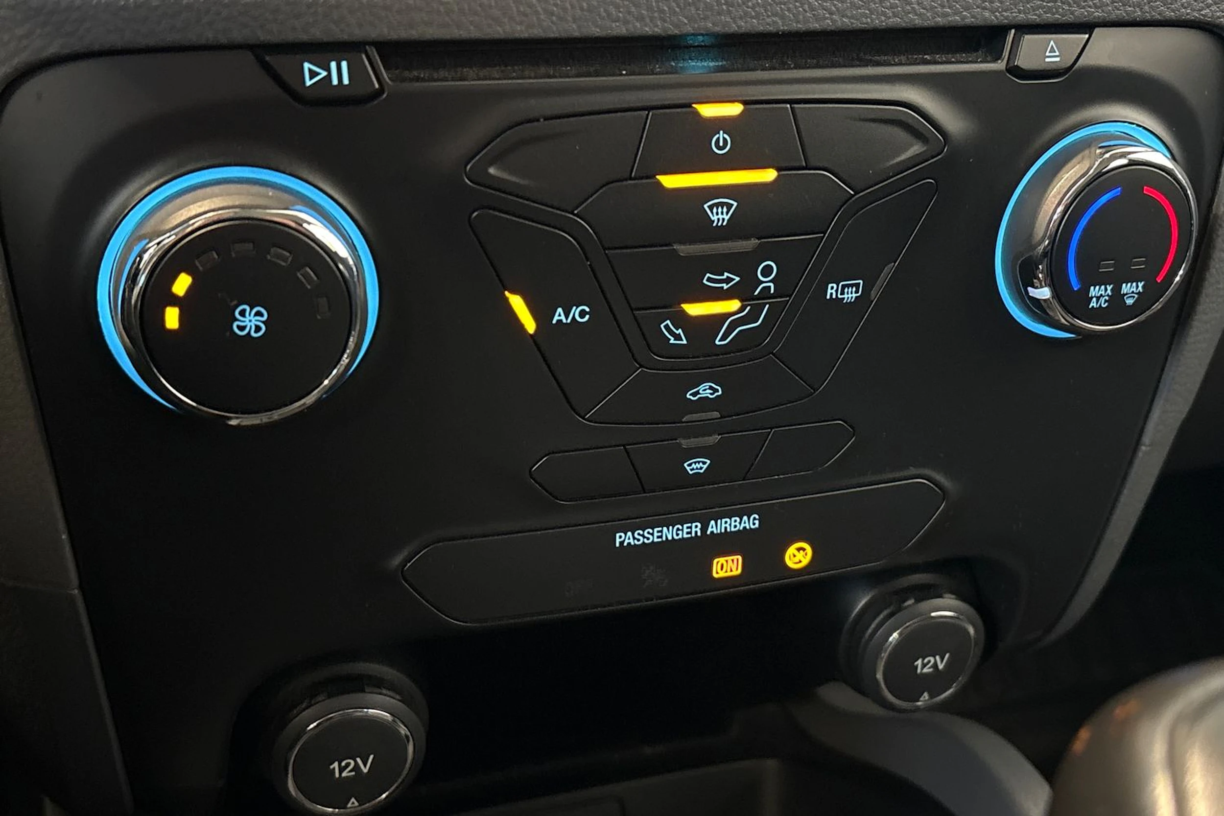 musta Ford Ranger 2017 kuva 21.