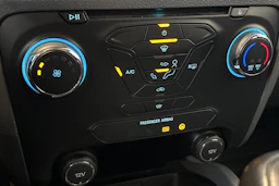 musta Ford Ranger 2017 kuva 21.