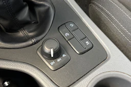 musta Ford Ranger 2017 kuva 28.