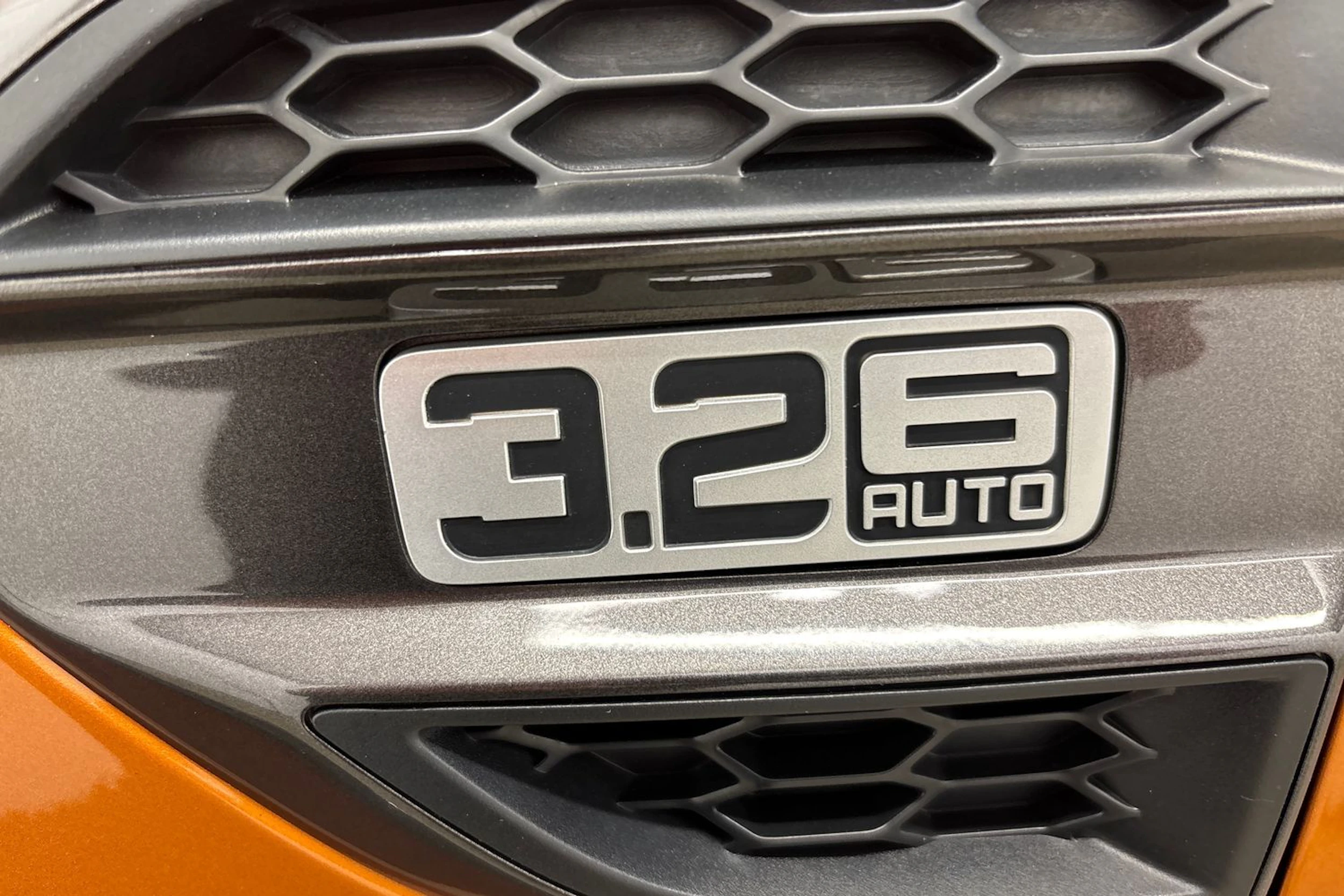 met. oranssi Ford Ranger 2018 kuva 22.