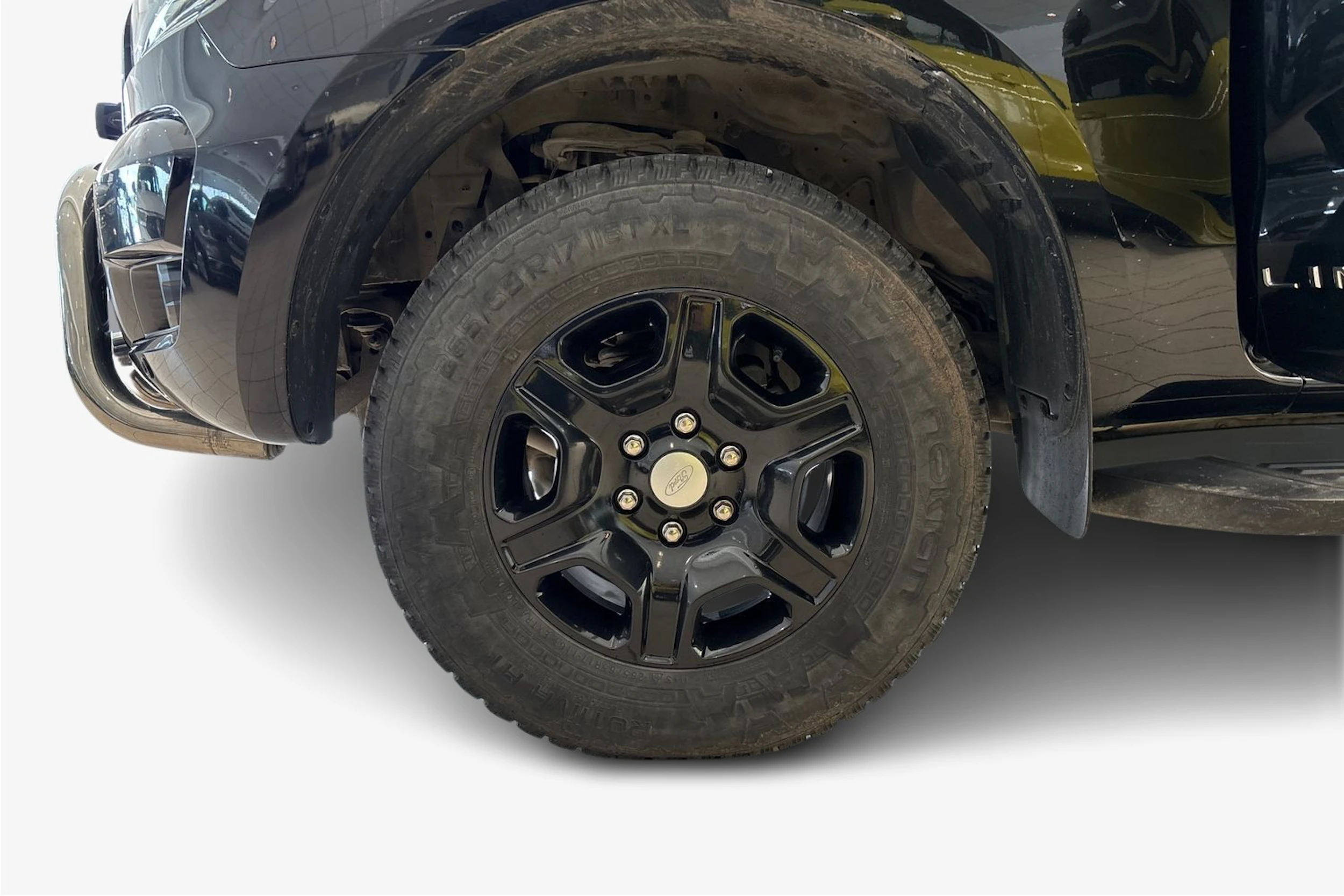 Musta Ford RANGER 2018 kuva 12.