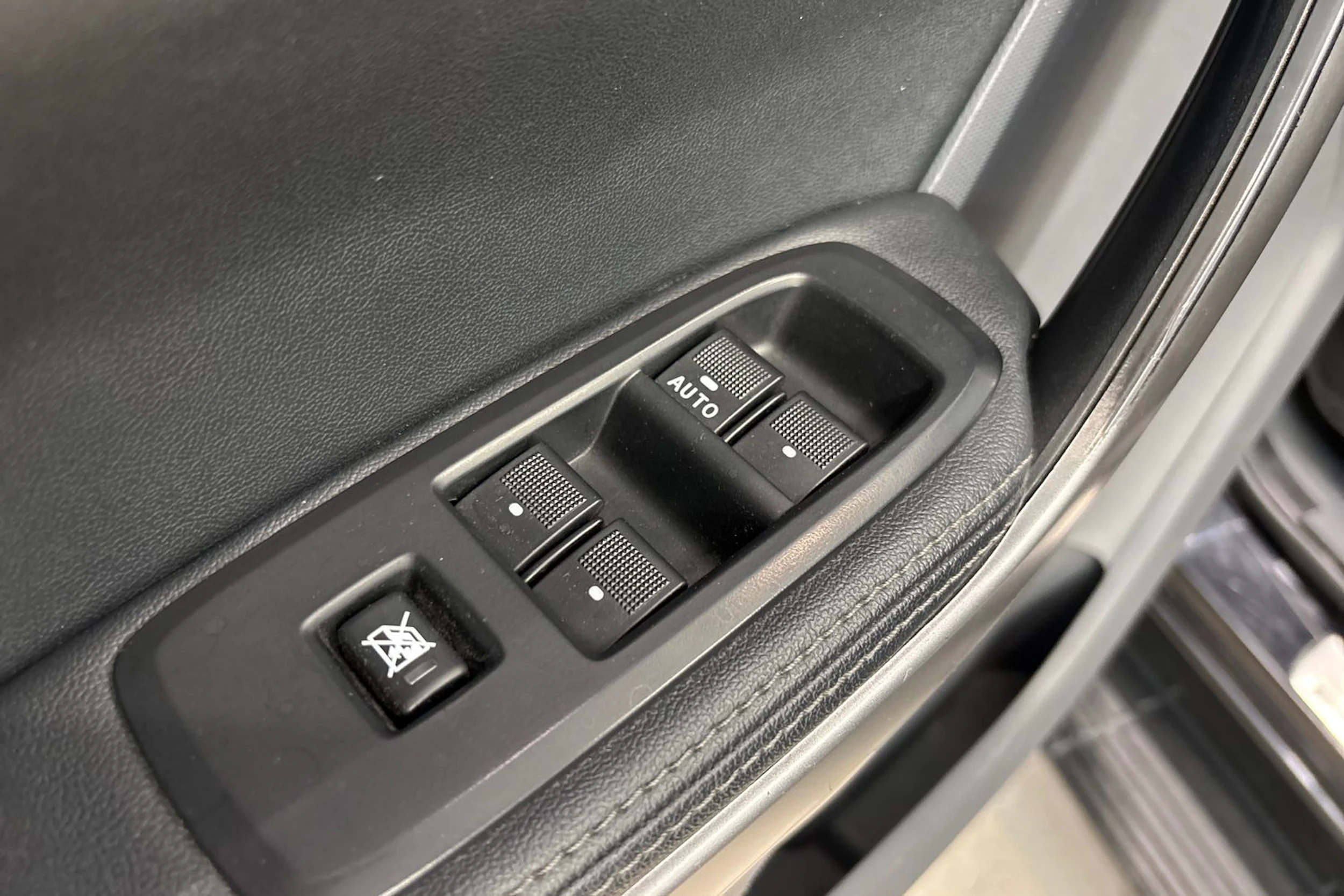 Musta Ford RANGER 2018 kuva 25.