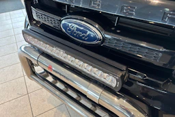 Musta Ford RANGER 2018 kuva 36.