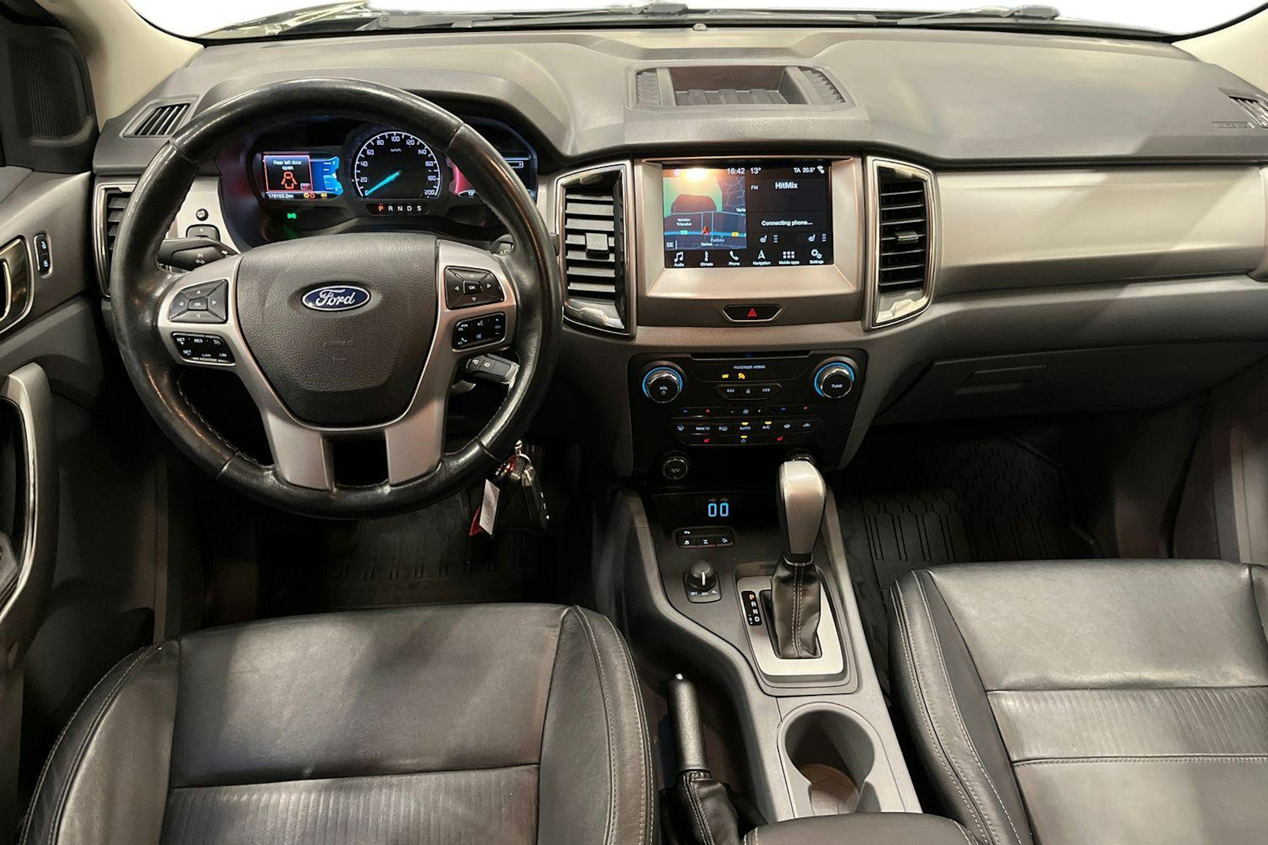 musta Ford Ranger 2018 kuva 9.