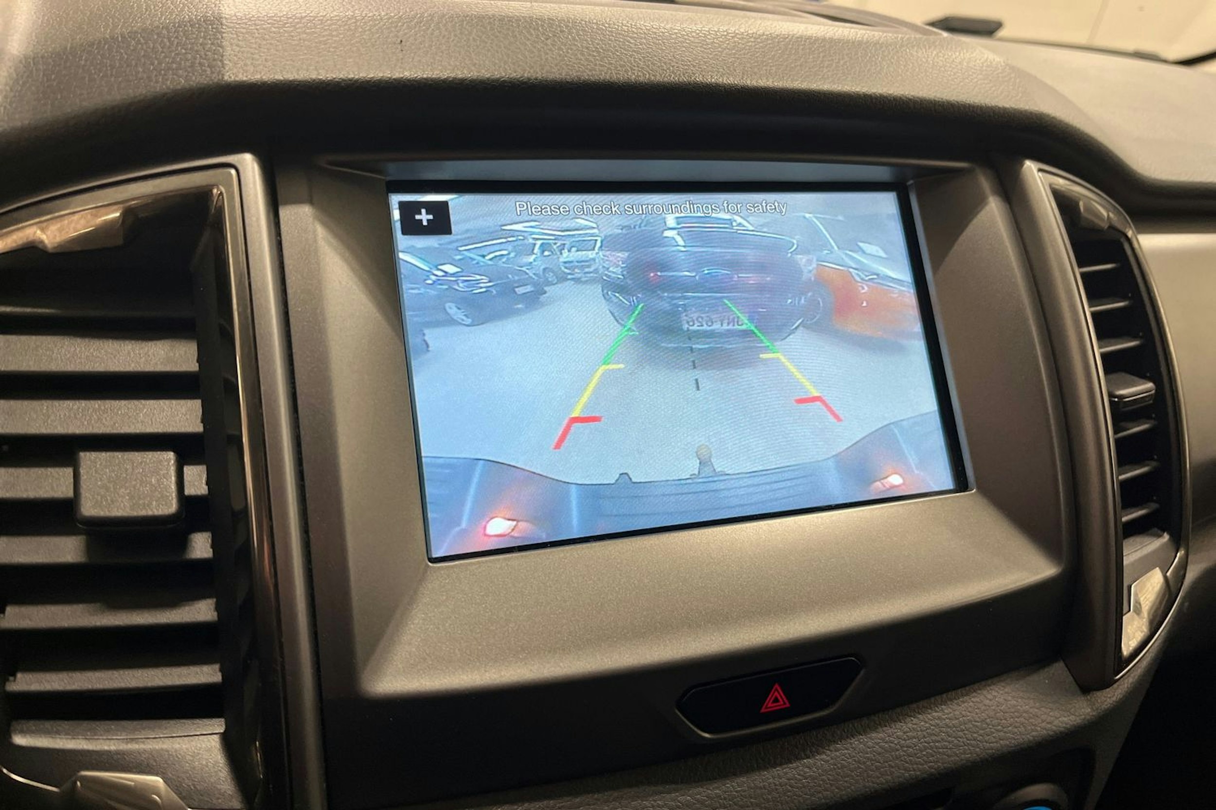 musta Ford Ranger 2018 kuva 19.