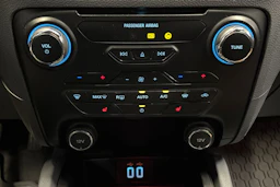 harmaa Ford Ranger 2018 kuva 28.