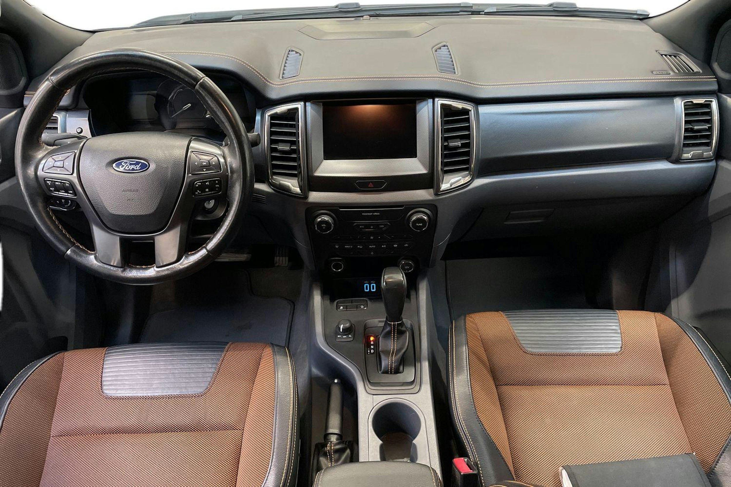 valkoinen Ford Ranger 2018 kuva 9.