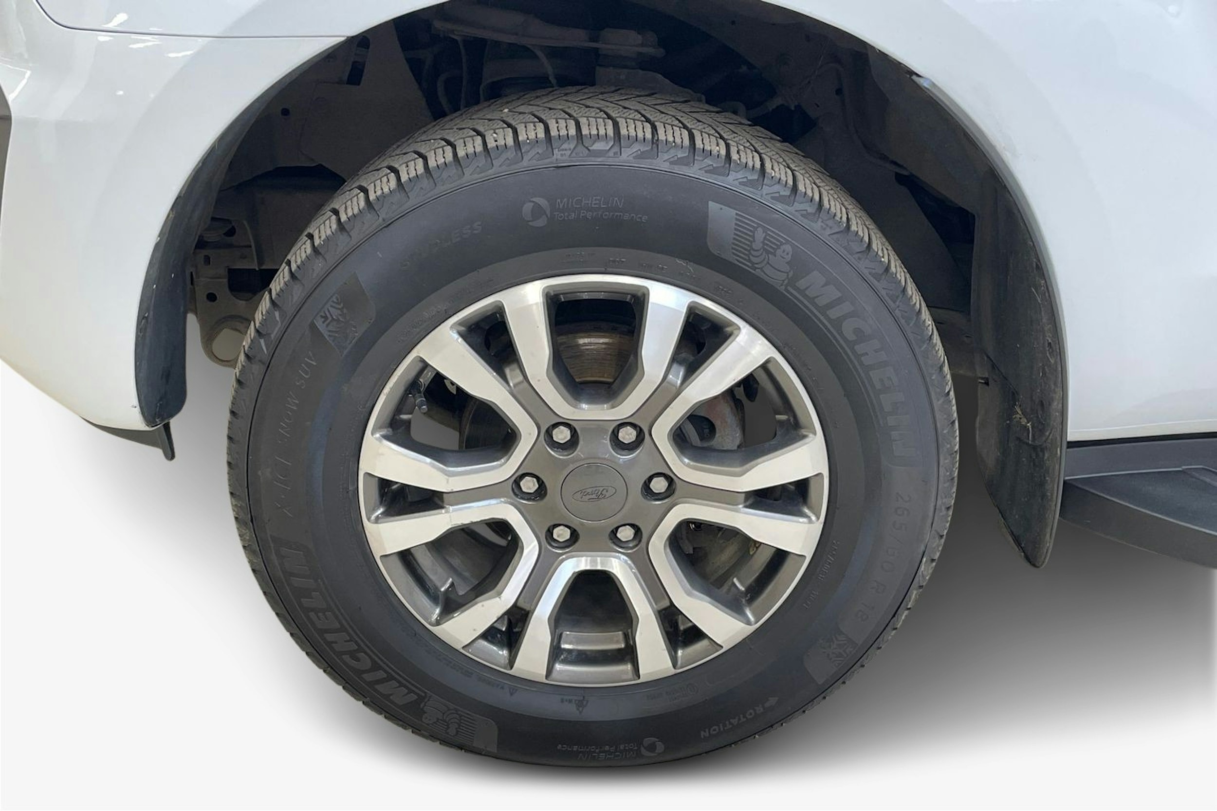 valkoinen Ford Ranger 2018 kuva 11.