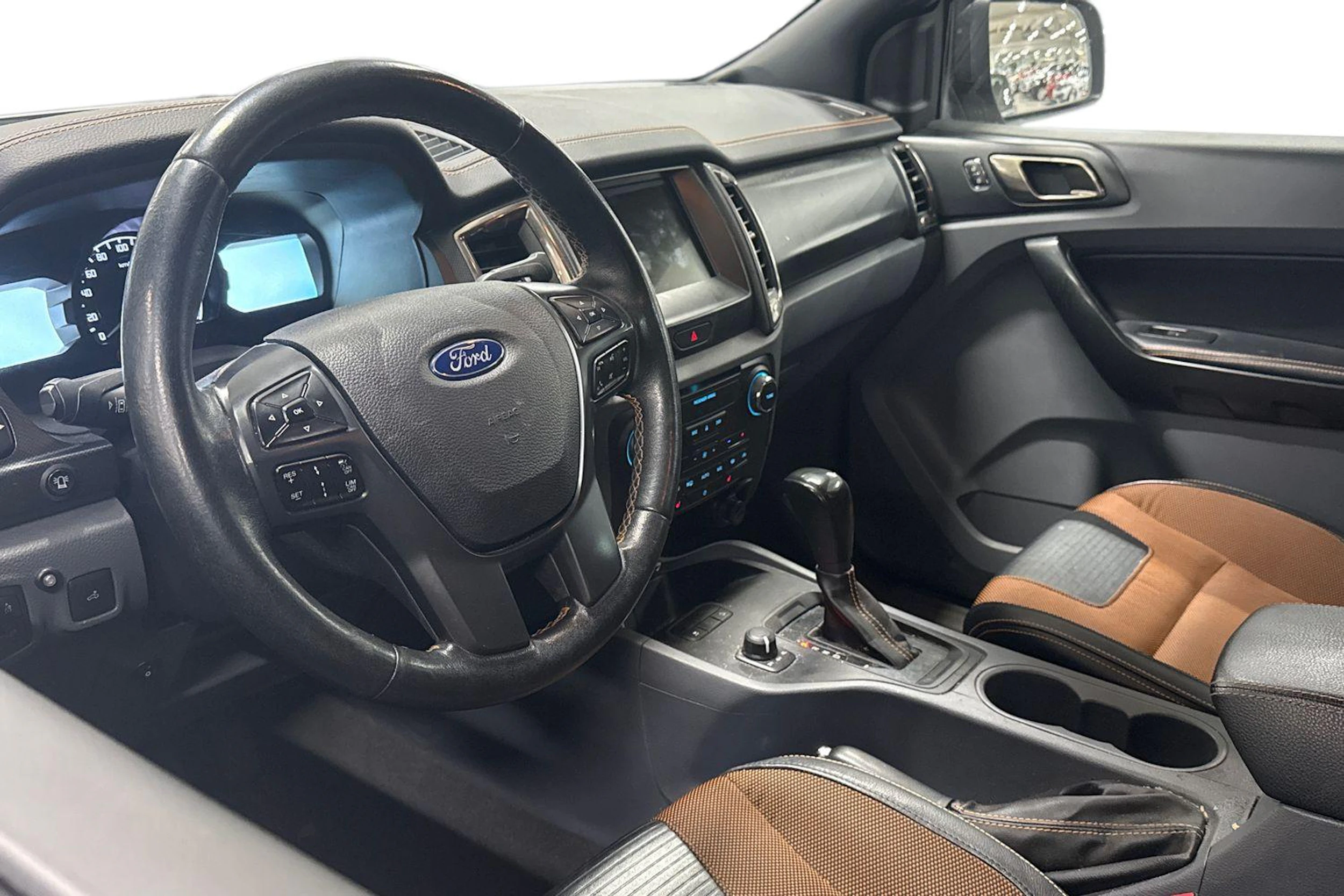 met. hopea Ford Ranger 2018 kuva 3.