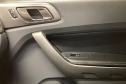 musta Ford Ranger 2018 kuva 28.