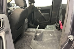 harmaa Ford Ranger 2018 kuva 8.