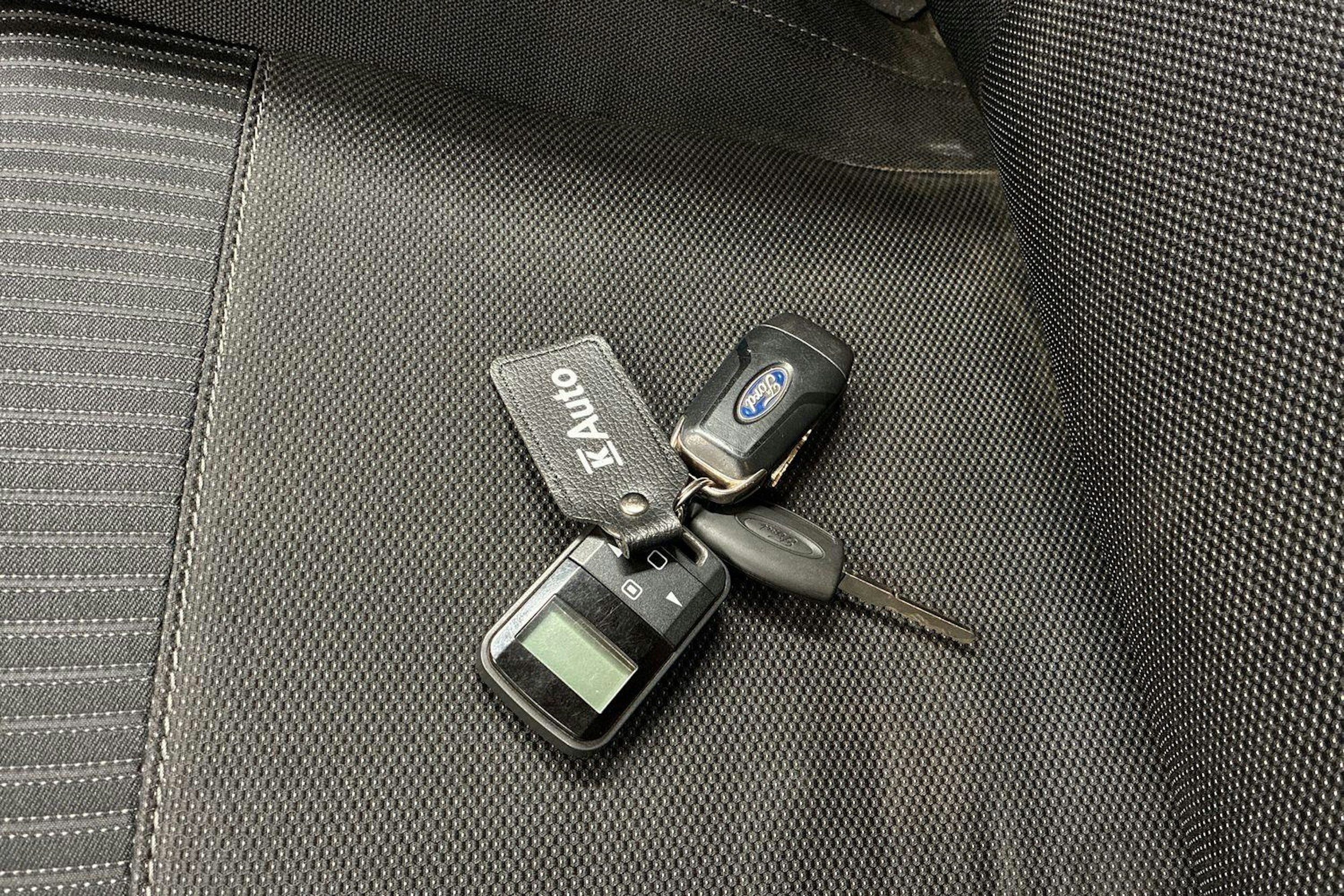 harmaa Ford Ranger 2018 kuva 15.