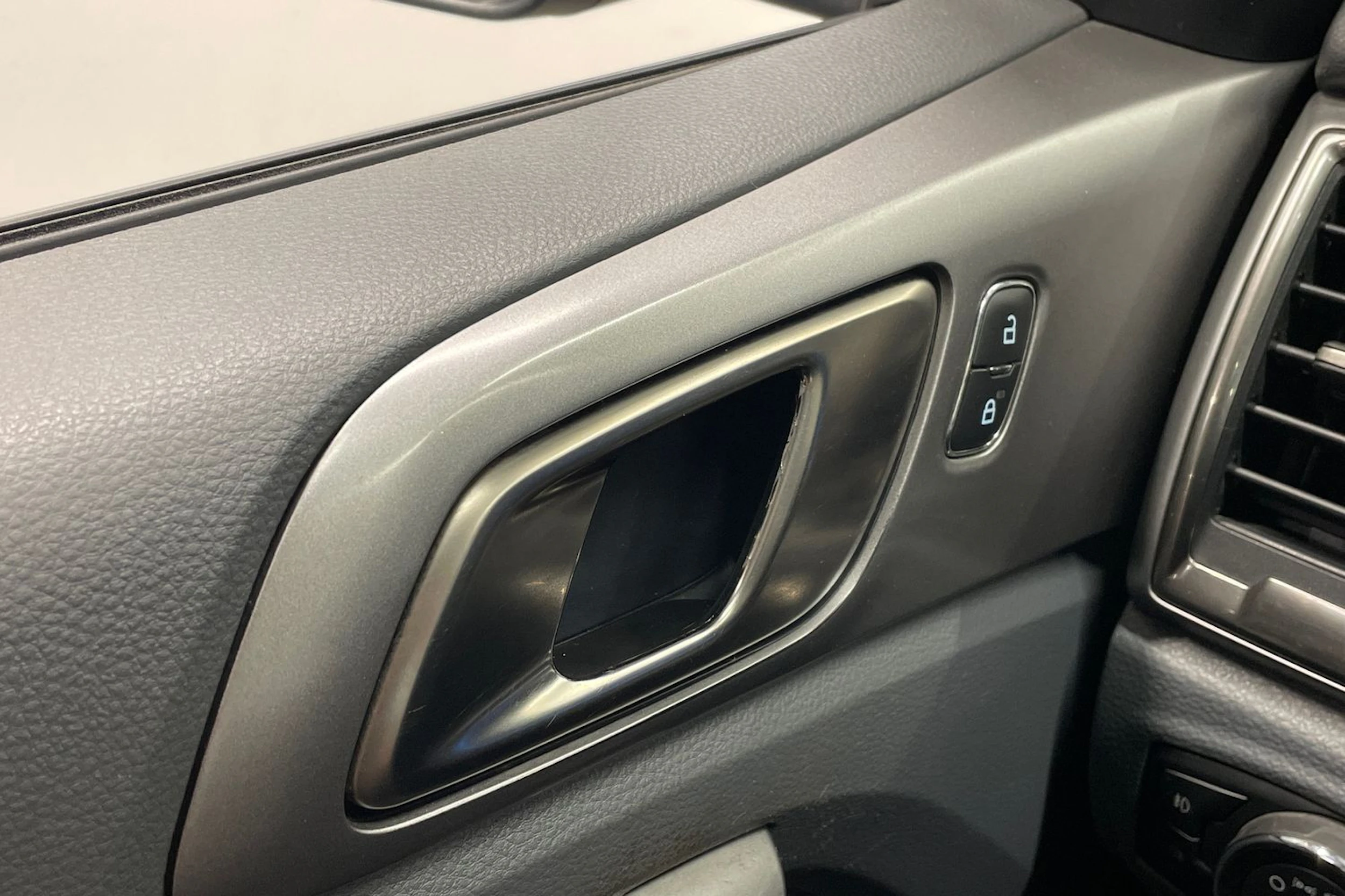 harmaa Ford Ranger 2018 kuva 21.