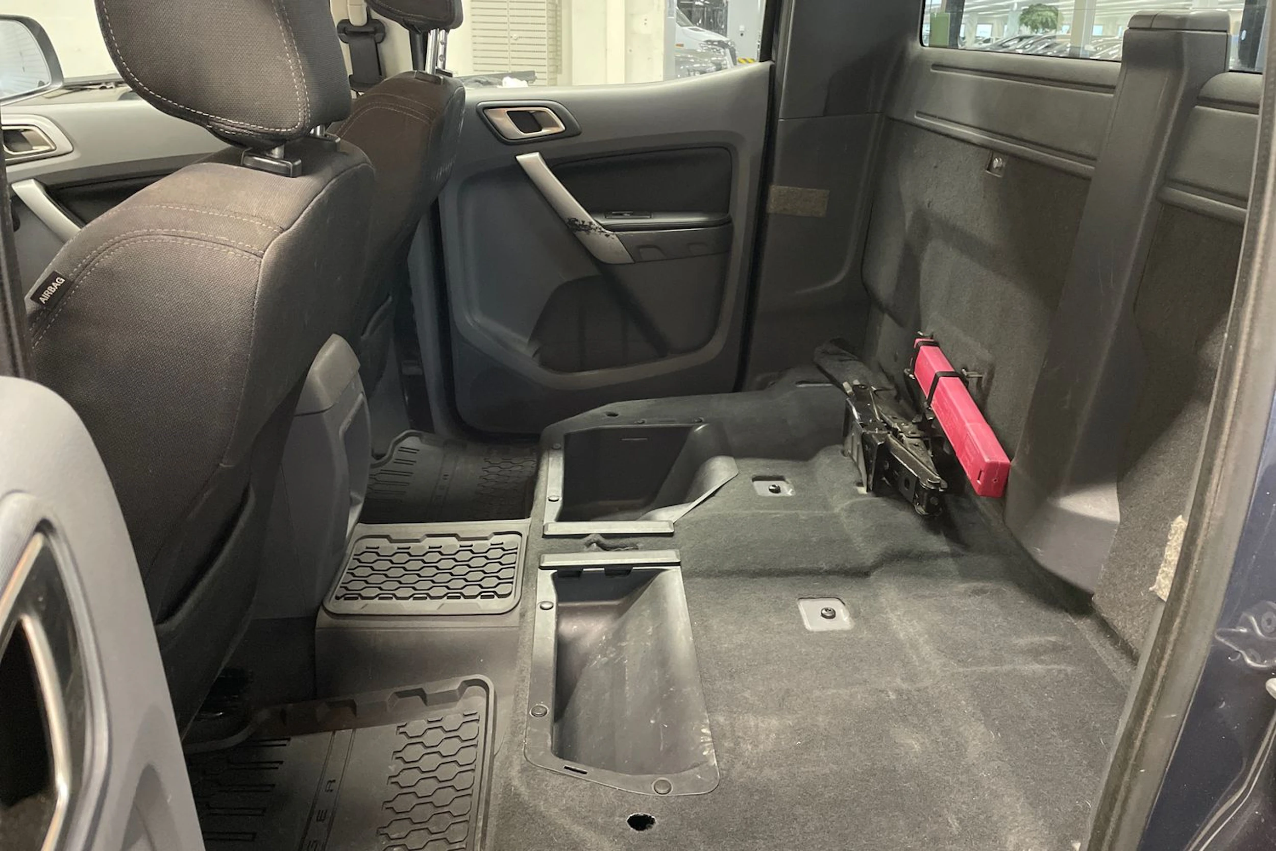 harmaa Ford Ranger 2018 kuva 23.