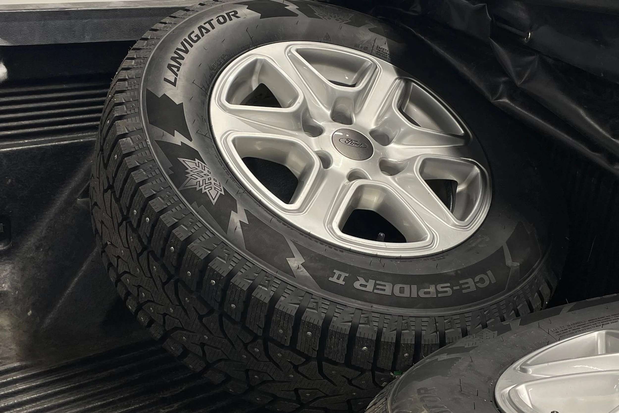harmaa Ford Ranger 2018 kuva 25.