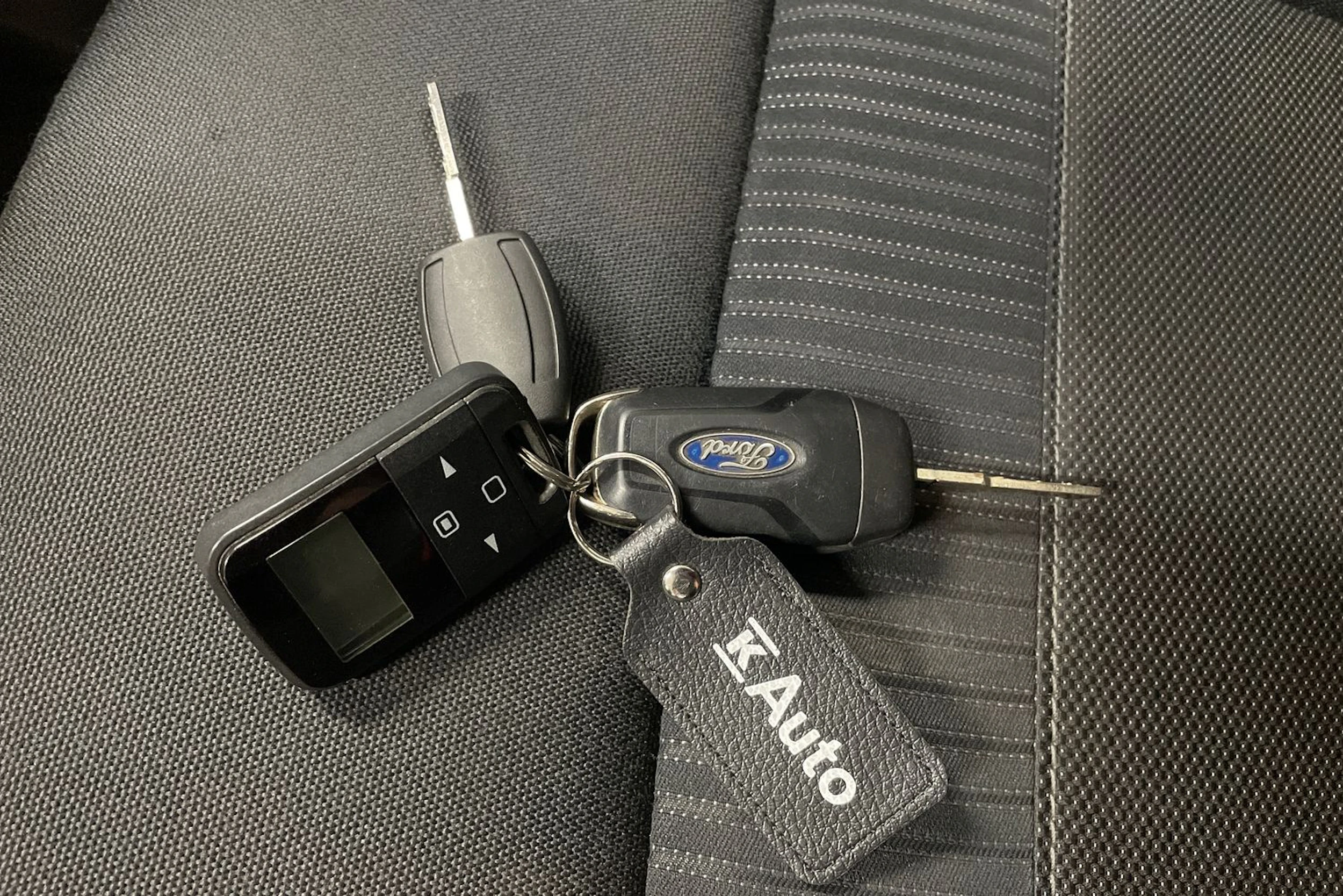 harmaa Ford Ranger 2018 kuva 27.