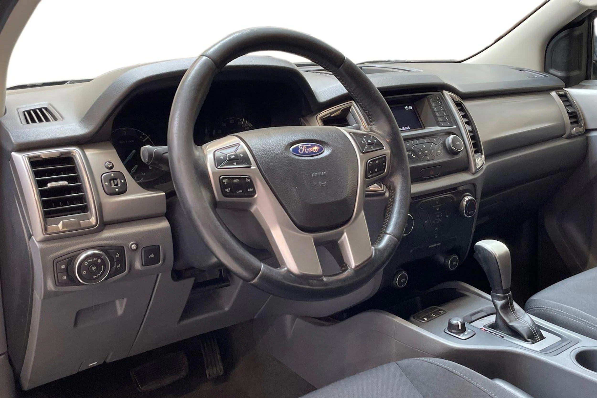 musta Ford Ranger 2018 kuva 9.
