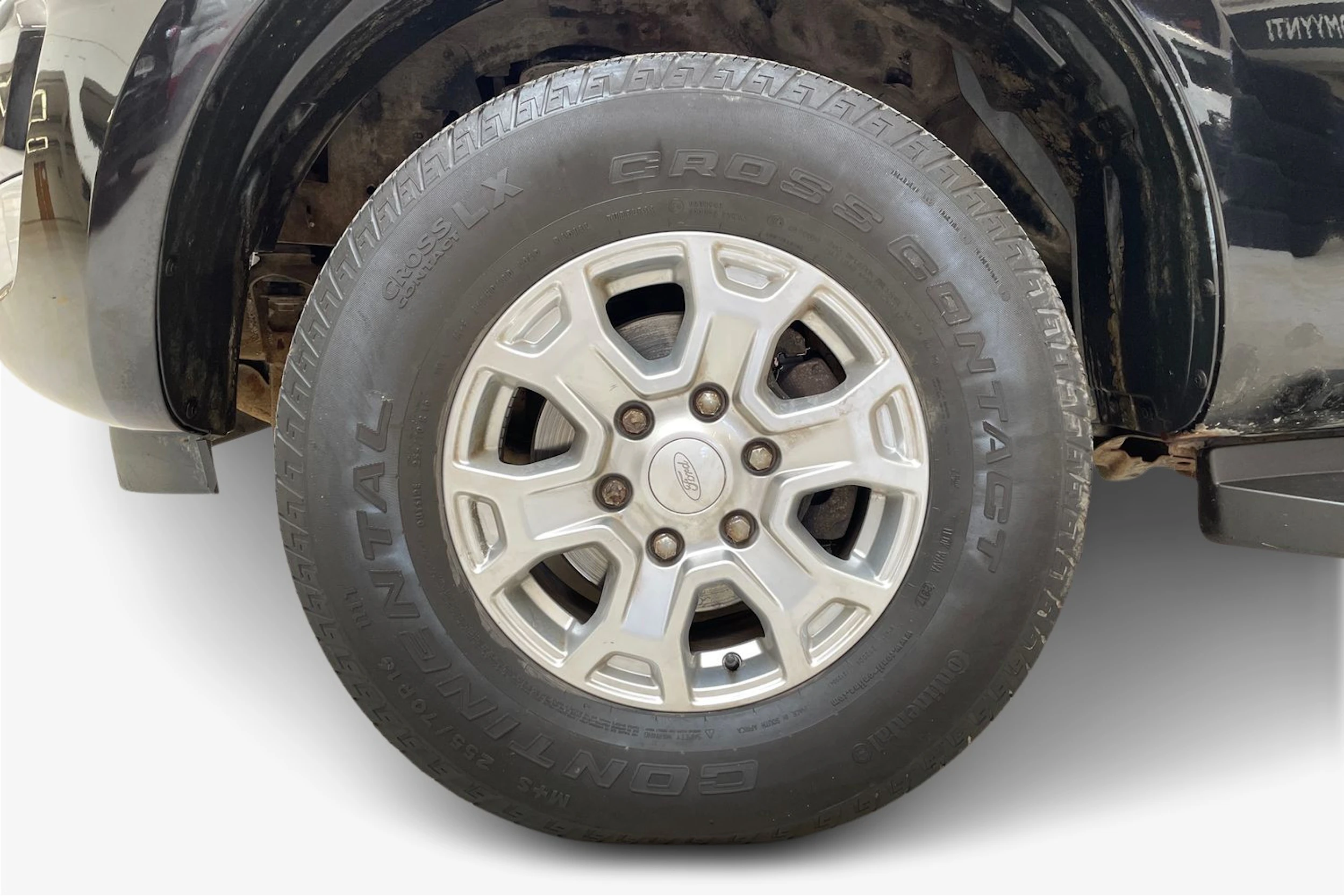 musta Ford Ranger 2018 kuva 12.