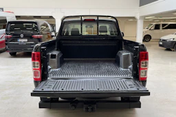 musta Ford Ranger 2018 kuva 13.